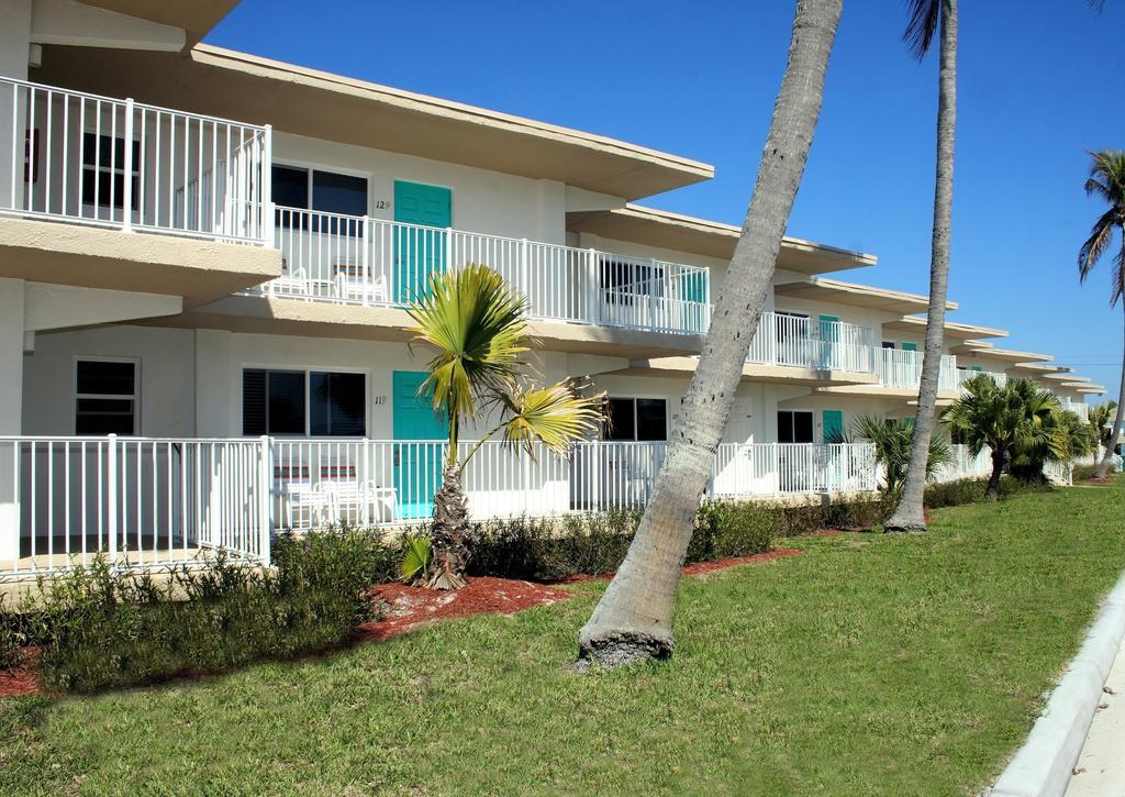 Carousel Beach Inn Fort Myers Beach Exterior photo