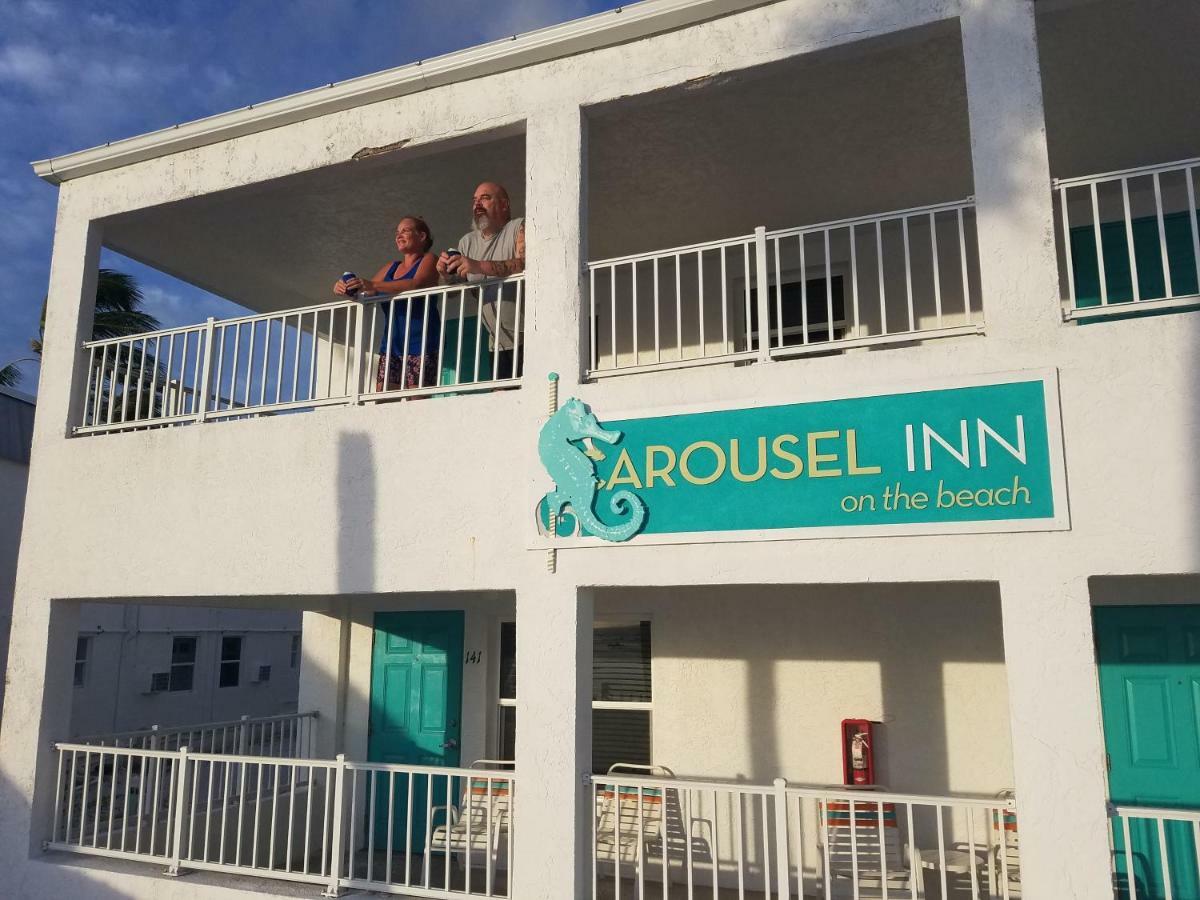 Carousel Beach Inn Fort Myers Beach Exterior photo